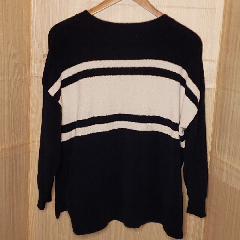 American Eagle Women's Blue White Stripe Chenille Oversized Sweater Medium